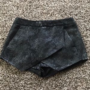 Party shorts